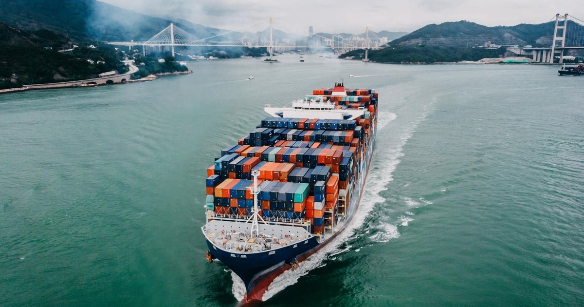 Chinese exports plunge as U.S. retailers cancel orders amid steep tariffs
