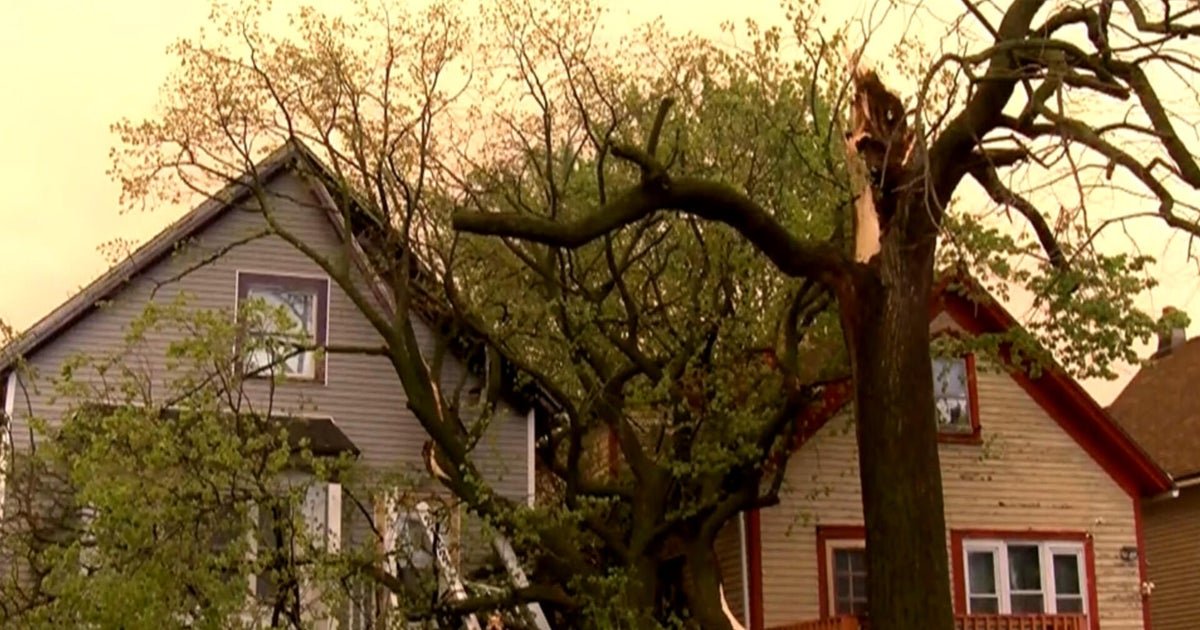 Eye Opener: Dangerous weather hits upper Midwest