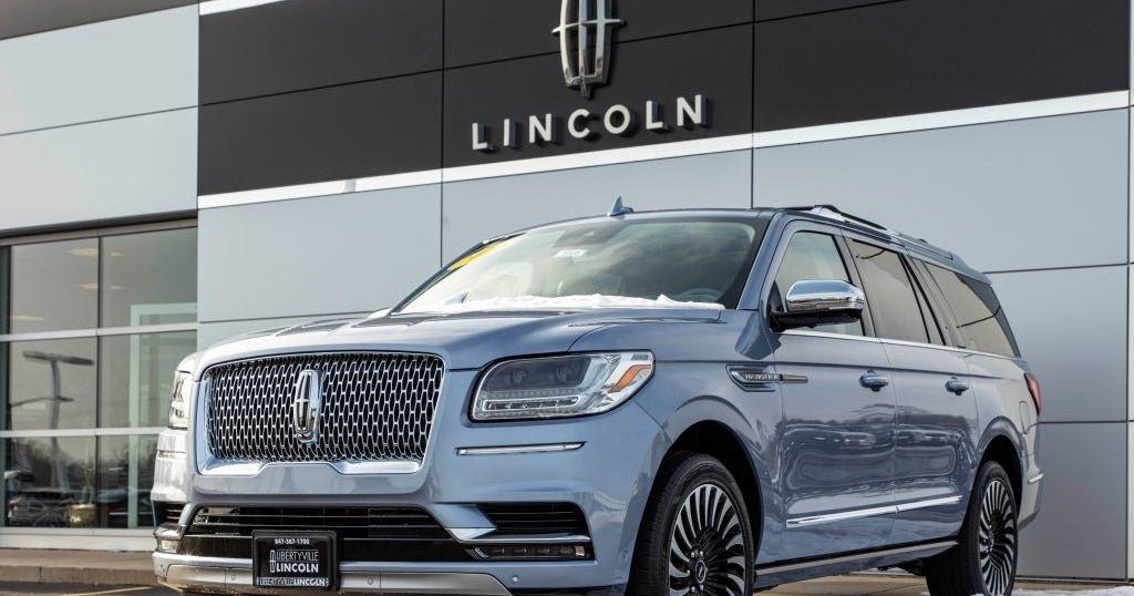 Ford recalls nearly 275,000 Navigator and Expedition SUVs over possible brake damage