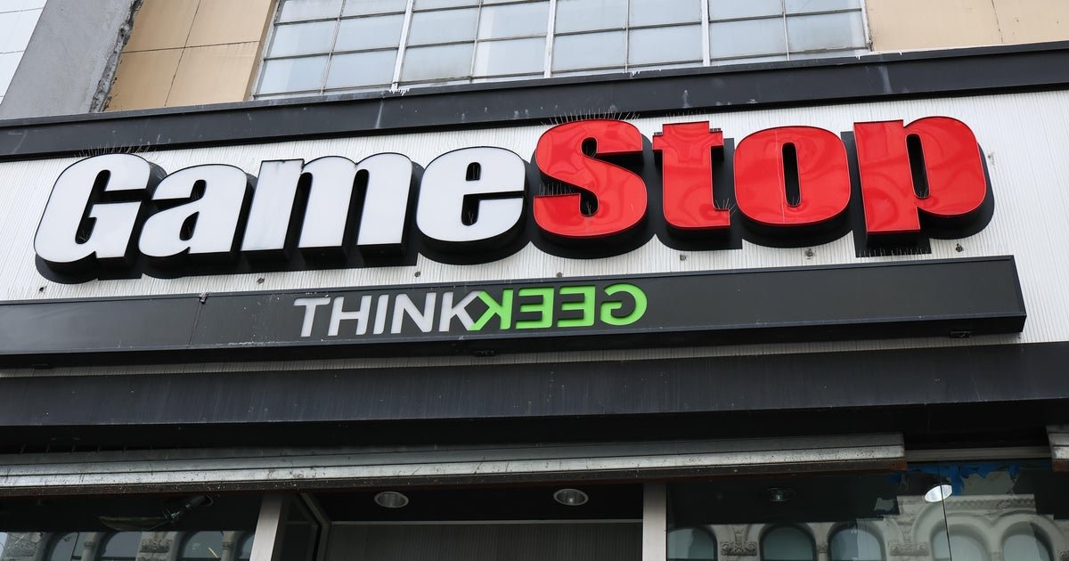 GameStop purchases 0 million in bitcoin in first crypto push