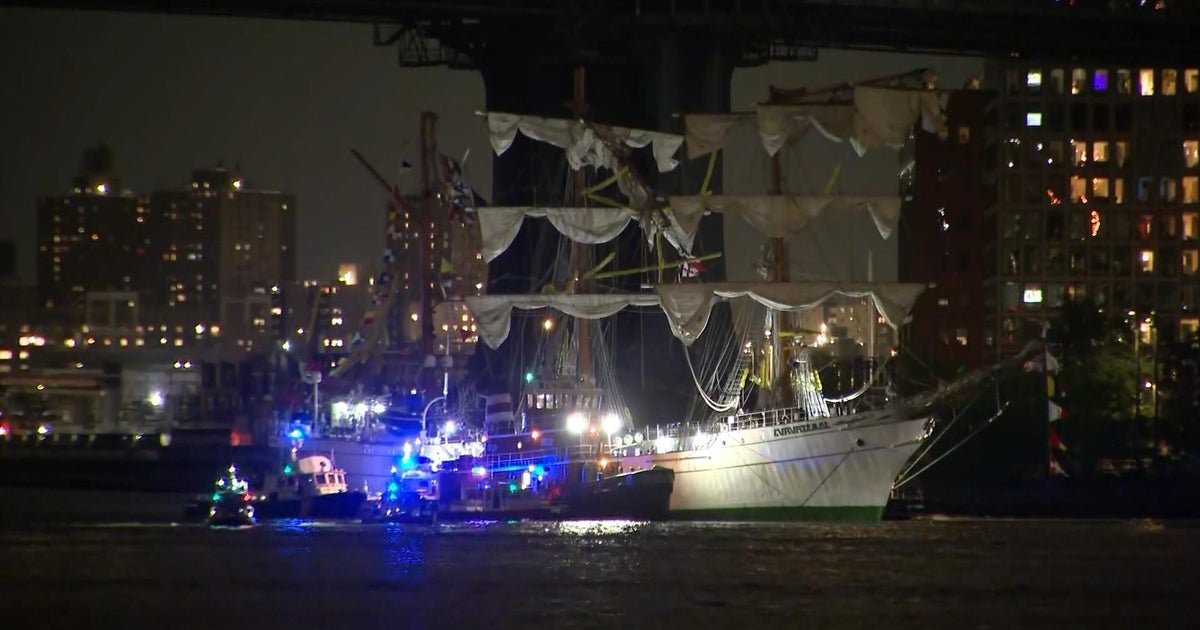 Investigators probe deadly crash of Mexican Navy ship into Brooklyn Bridge