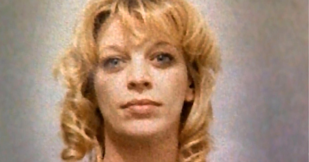 Pivotal clue at crime scene helps investigators crack open cold case