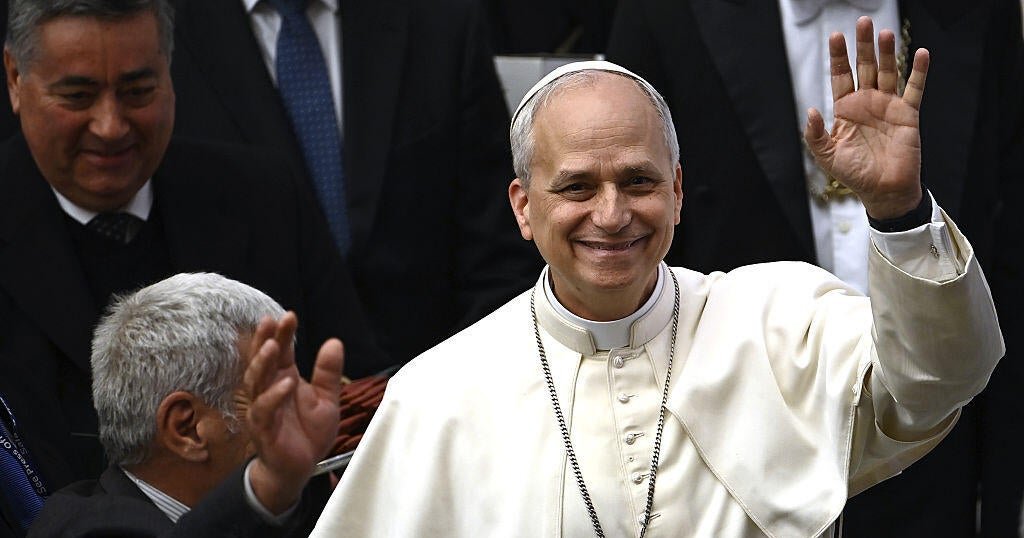 Pope Leo XIV calls for the release of imprisoned journalists, says free speech is a