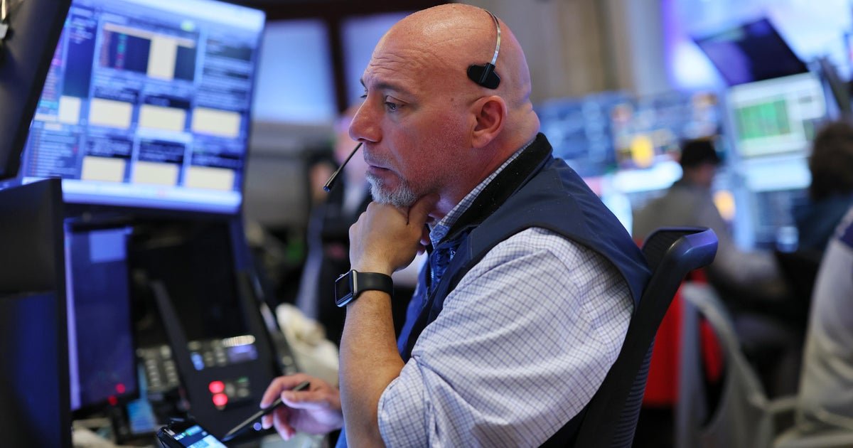 Stock market treads water as Wall Street awaits key weekend meeting between U.S. and China