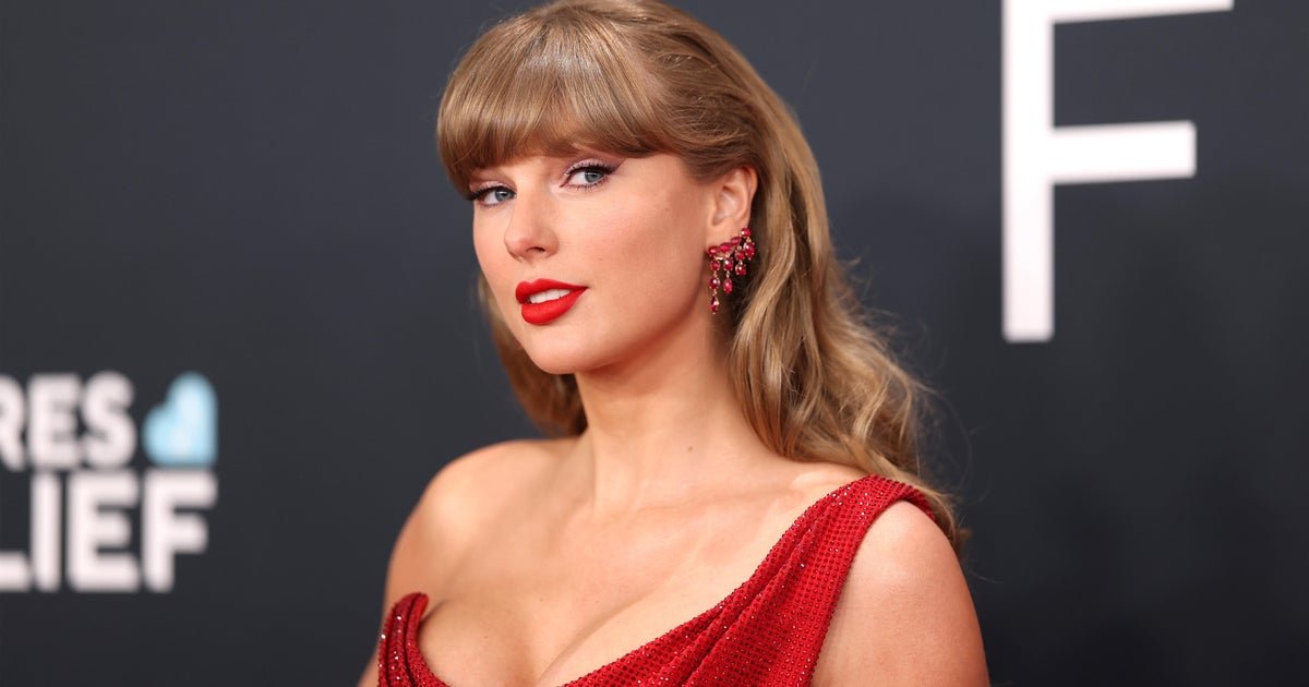 Taylor Swift buys back all her music, says she
