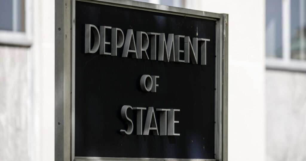 U.S. warns Americans not to travel to Venezuela due to risks of torture, kidnapping