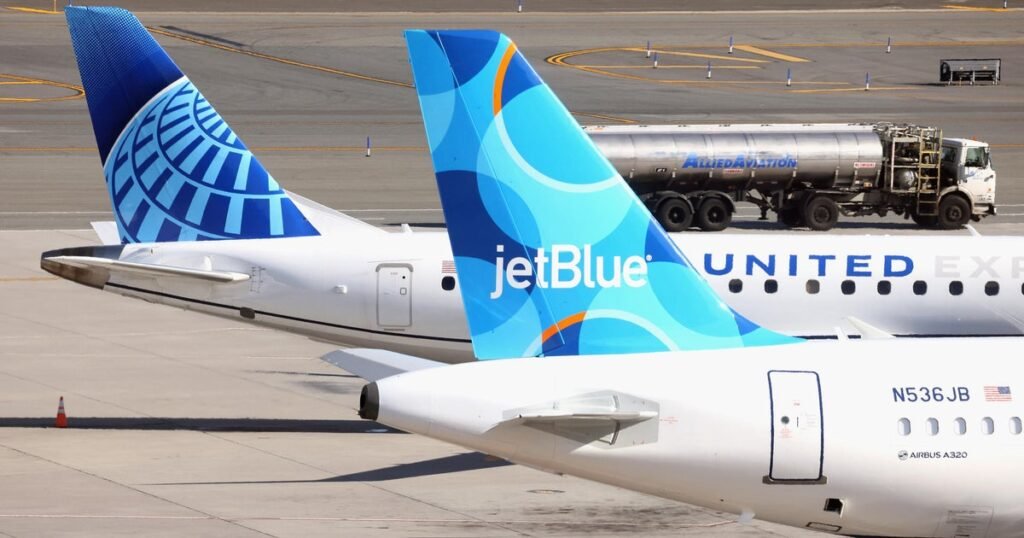 United Airlines and JetBlue strike deal that will impact fliers’ points, return United to JFK airport