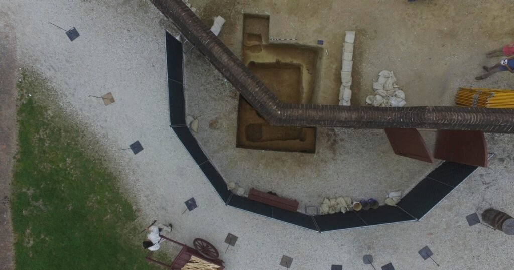 Archaeologists unearthed the remains of 4 Confederate soldiers with their arms crossed. An effort is underway to identify them.