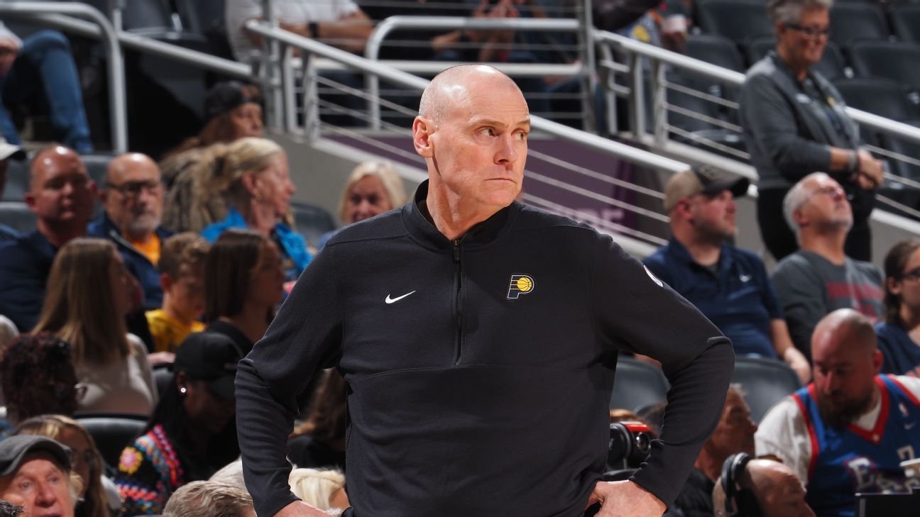 Carlisle says Foster scrutiny is ‘unjust and stupid’