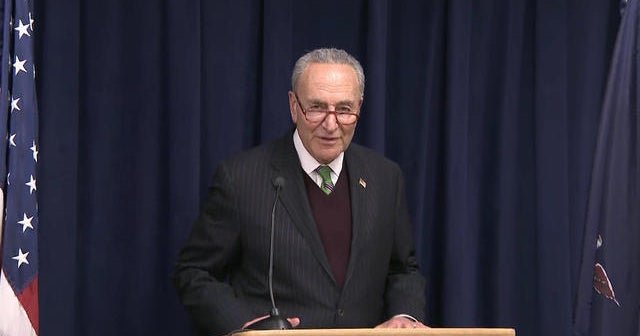 Democrats push for new witnesses for impeachment trial