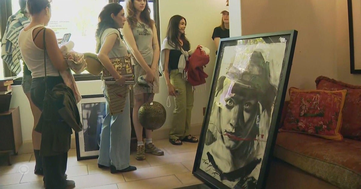 Fans turn out for estate sale at home of Tom Petty