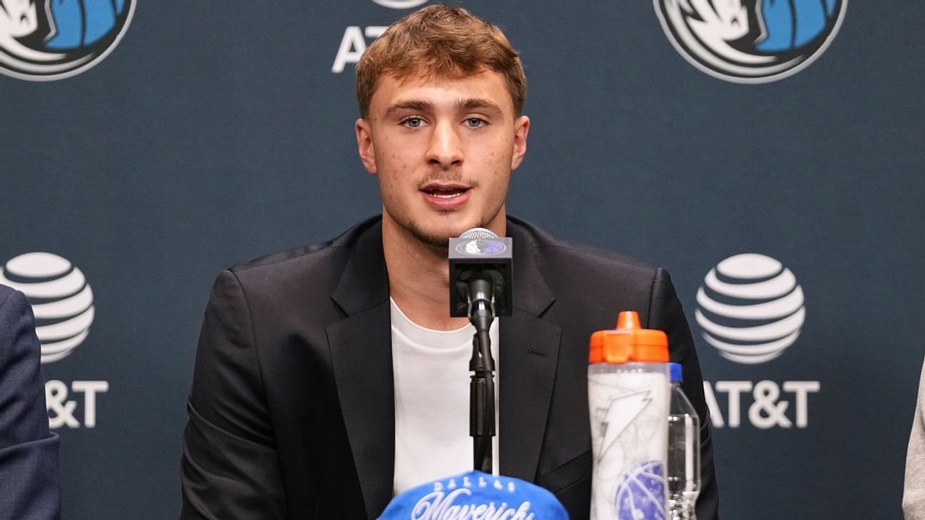 Flagg: ‘Blessing’ not being Mavs’ centerpiece