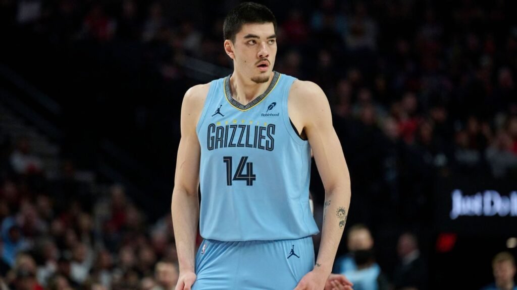 Grizzlies’ Edey faces reckless driving charge