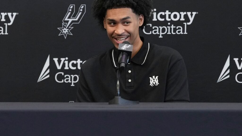 Harper: Spurs will ‘make the playoffs’ in 2026
