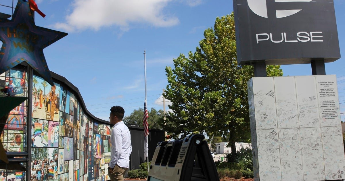 Pulse nightclub shooting survivors and family members tour building before demolition