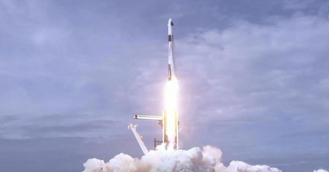 SpaceX destroys boosters in dramatic abort test