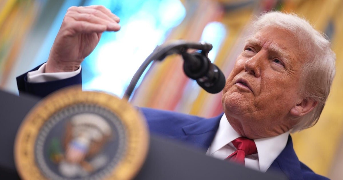 Trump administration asks Supreme Court to let it move forward with mass layoffs of federal workforce