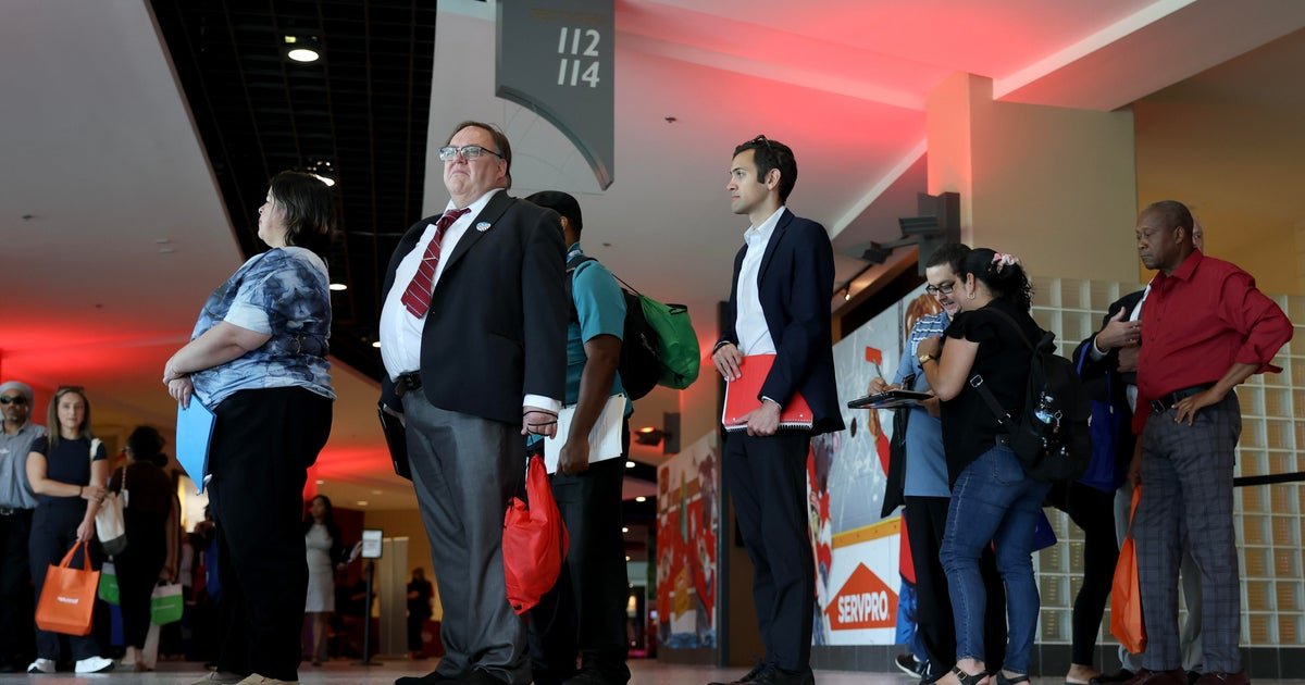 Unemployment claims rise to highest level in 8 months, signaling slowdown in job market