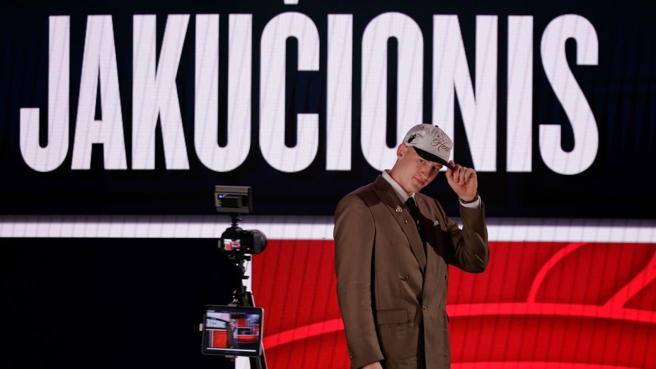 Winners, surprises and big questions from Round 1 of the NBA draft: Which teams fared well?
