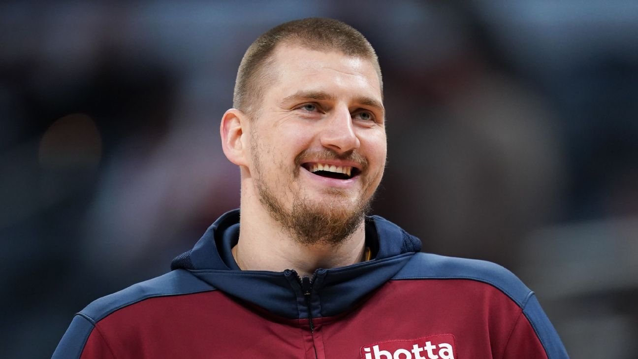 Nikola Jokic tears up, pops champagne after horse wins race in Serbia