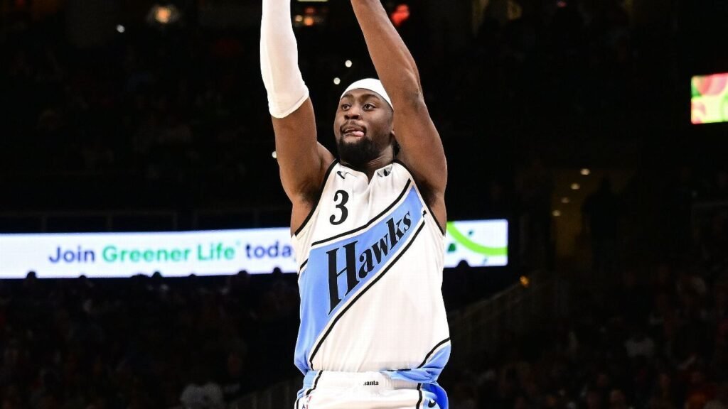 Sources: LeVert agrees to M deal with Pistons