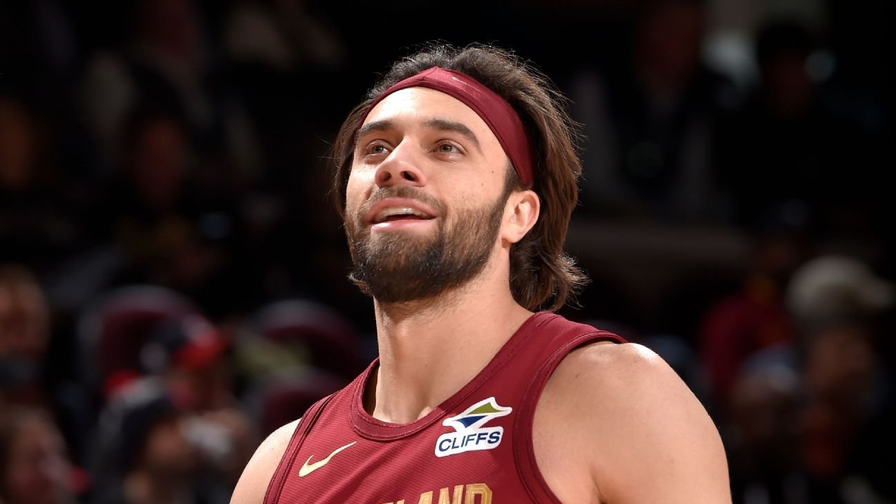 Cavaliers’ Strus has foot surgery, out 3-4 months