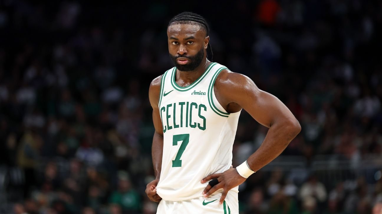Father of Celtics’ Brown arrested after stabbing