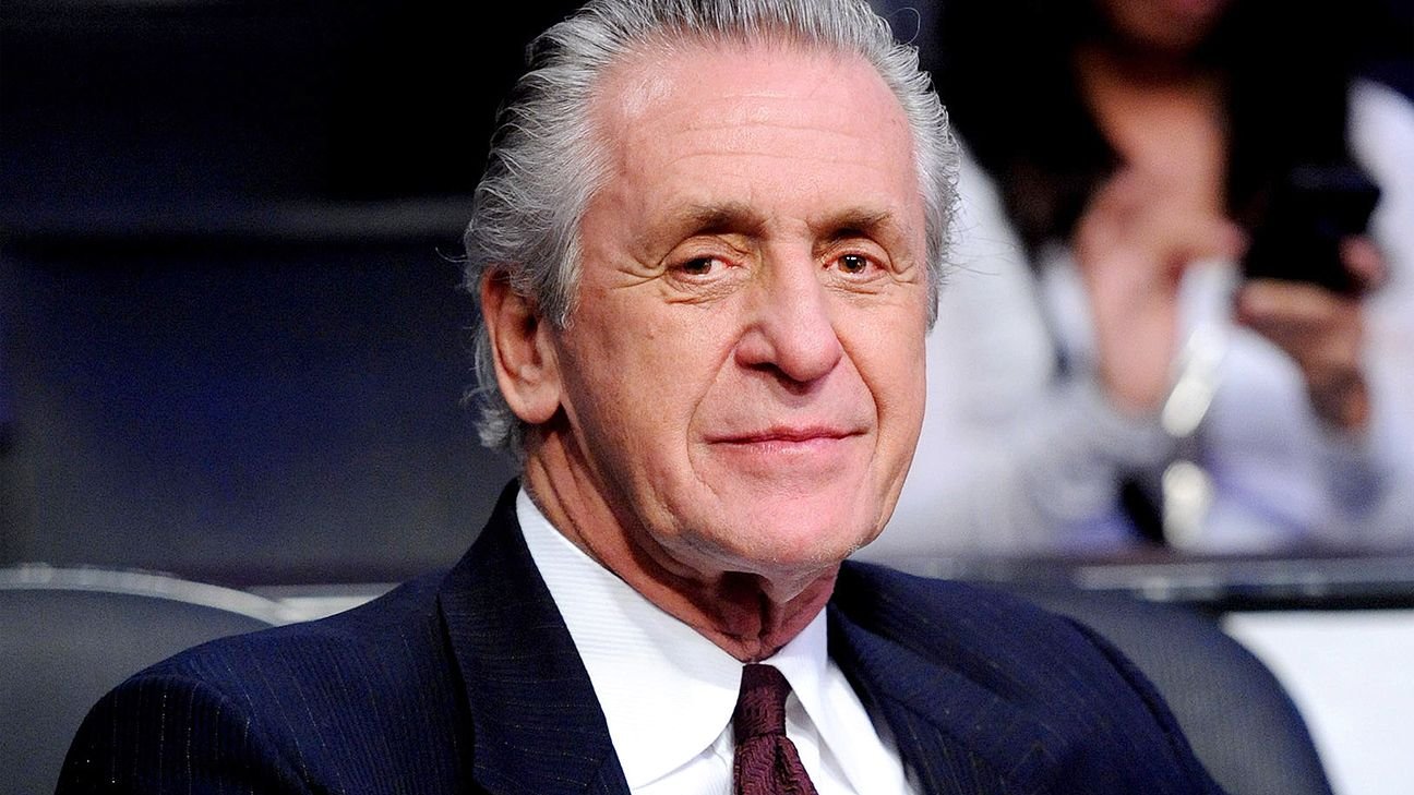 Lakers to unveil Riley statue on Feb. 22, vs. C’s